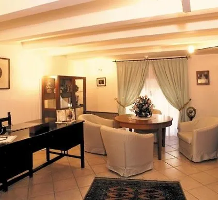 Отель Domus Mariae 3*