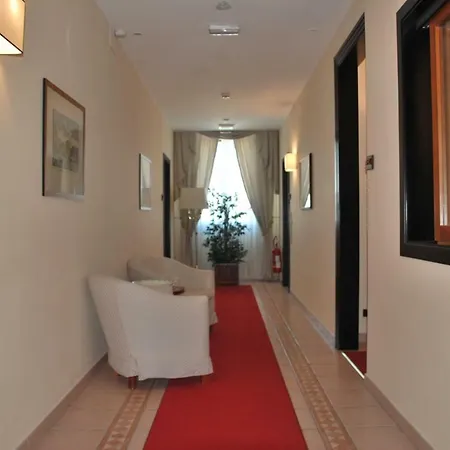 Отель Domus Mariae 3*